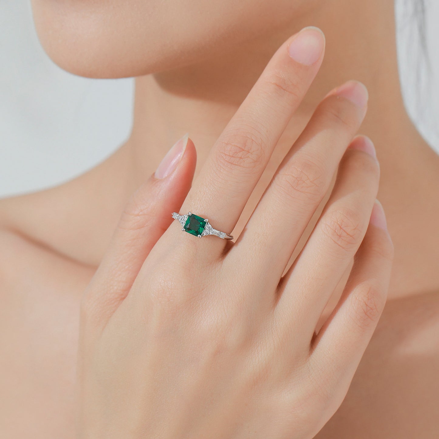 925 Heart of Emerald Necklace and Ring Jewelry Set